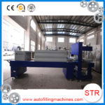 Hot sale liquid paraffin oil filling machine in Mozambique